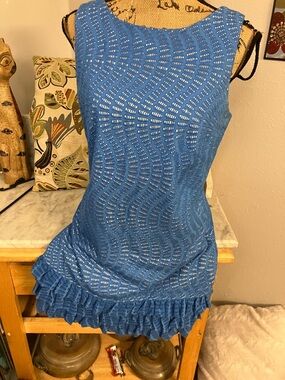 Lilly Pulitzer Amazing Blue Crochet Knit Ruffled Hem Sleeveless Dress 10! Love